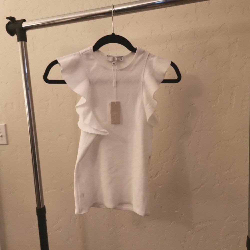 Fletch white Ruffle Ribbed Top Small